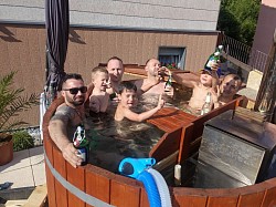 Hot Tube guest foto